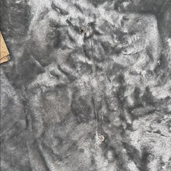 EUC Swarovski 17in Silver Una Necklace - Picture 9 of 9